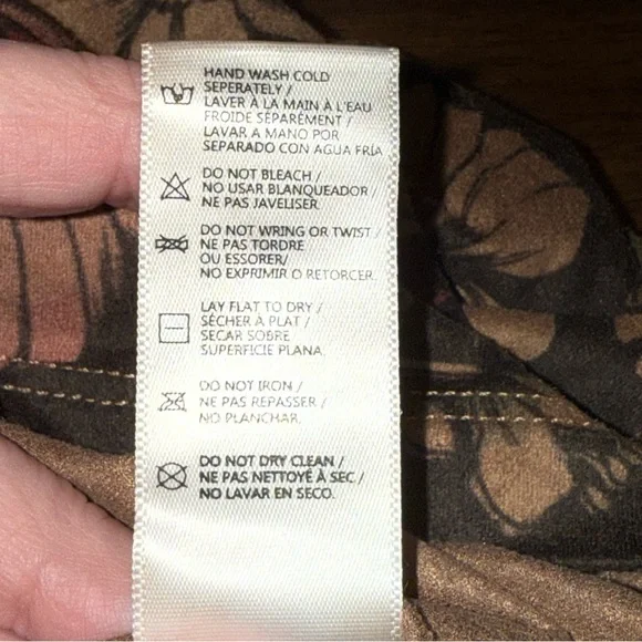 Buffalo Floral Butterfly Tee Earthy Brown Short Sleeve Soft Top - Picture 7 of 8